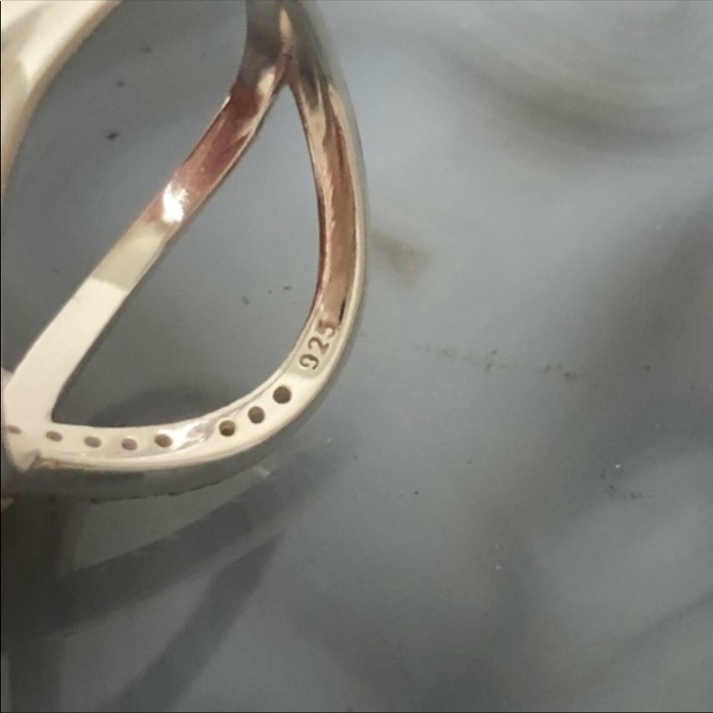 STERLING SILVER AND PEARL RING - Picture 7 of 7